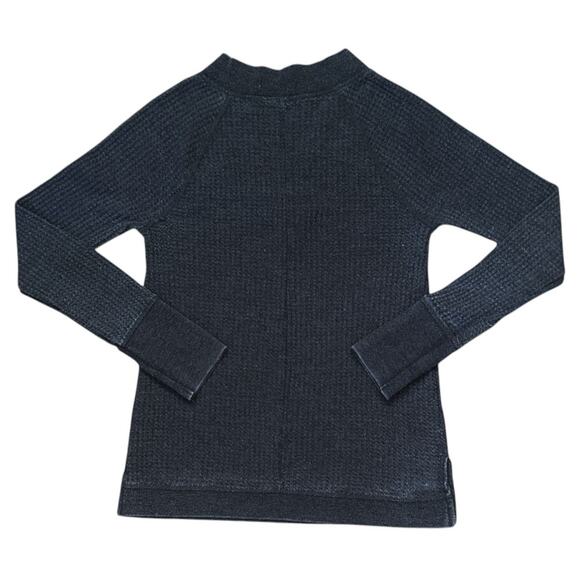 Others Follow Long Sleeve V-Neck Lightweight Gray T-Shirt Women's Small - Picture 4 of 6